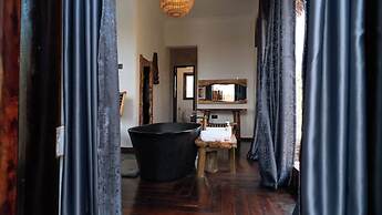Escarpment Luxury Lodge