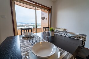 House and People - Artur Bivar