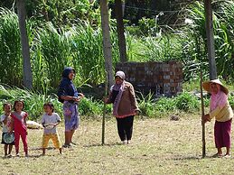 Bale Solah Lombok Holiday Resort
