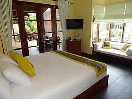 Bale Solah Lombok Holiday Resort