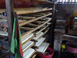 Bale Solah Lombok Holiday Resort