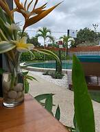 Bale Solah Lombok Holiday Resort