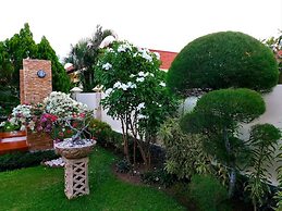 Bale Solah Lombok Holiday Resort