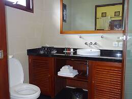 Bale Solah Lombok Holiday Resort