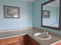 Sandcastle Beachfront Inn