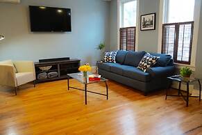 3-Level Bucktown Home - Amazing Outdoors & Parking