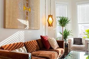 Chic Logan Pad - Modern Meets Retro