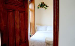 Creative Chicago Charm in Wicker Park