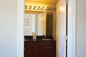 McCormick Business Traveler Delight w 2 Balconies