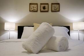 McCormick Business Traveler Delight w 2 Balconies