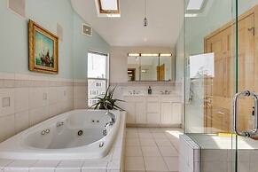 The Irving Masterpiece near Wrigley Field