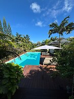 Poé Côté Lagon Beach Bungalows