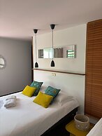 Poé Côté Lagon Beach Bungalows