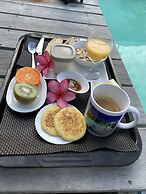 Poé Côté Lagon Beach Bungalows