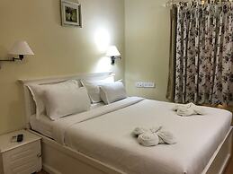 Daffodils Spice Court