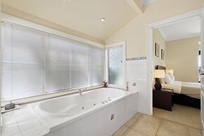 Waverley House Cottages