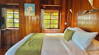 Palau Carolines Resort