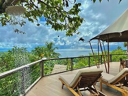 Palau Carolines Resort