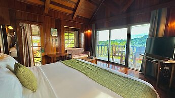 Palau Carolines Resort