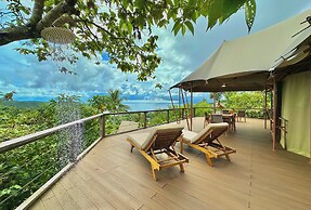 Palau Carolines Resort