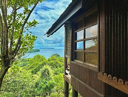 Palau Carolines Resort