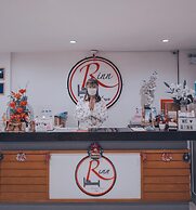 Rinn Boutique House