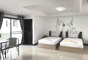 Rinn Boutique House