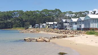 Dolphins Point Tourist Park