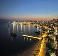 Monte Cristo Hotel with Rooftop Pool