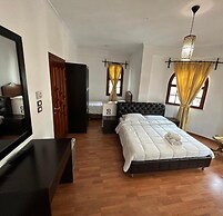 Monte Cristo Hotel with Rooftop Pool