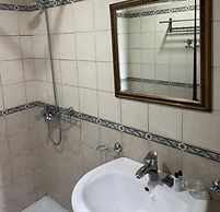 Monte Cristo Hotel with Rooftop Pool