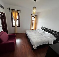 Monte Cristo Hotel with Rooftop Pool