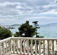 Monte Cristo Hotel with Rooftop Pool