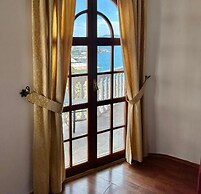 Monte Cristo Hotel with Rooftop Pool