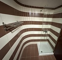 Monte Cristo Hotel with Rooftop Pool