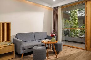 Lahome Boutique Villa and Apartment