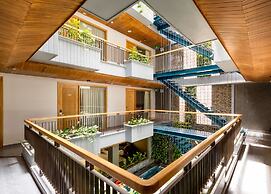 Lahome Boutique Villa and Apartment