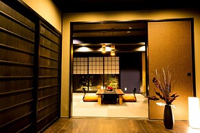 Host.a Umekoji Akari