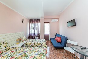 Khloya Hotel