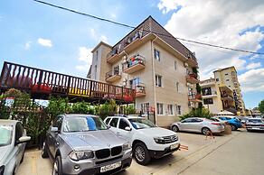 Khloya Hotel