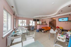 Khloya Hotel