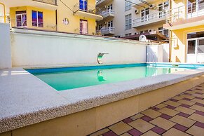 Khloya Hotel