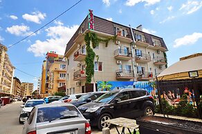 Khloya Hotel