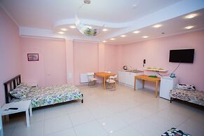 Khloya Hotel
