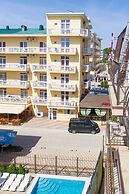 Khloya Hotel