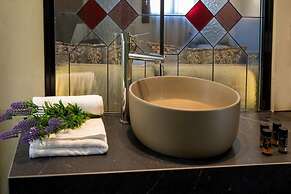 Contessa Boutique Hotel