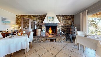 La Petite Auberge