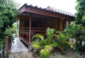 Bansuan Thanormpat Resort