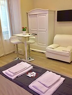 Da Polly a Piazza Amedeo