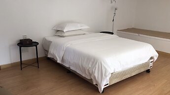 Ihouse Executive Apartment